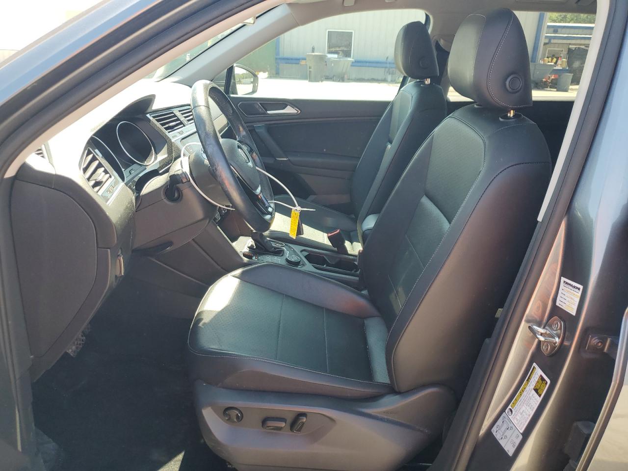 2018 Volkswagen Tiguan - Image 7