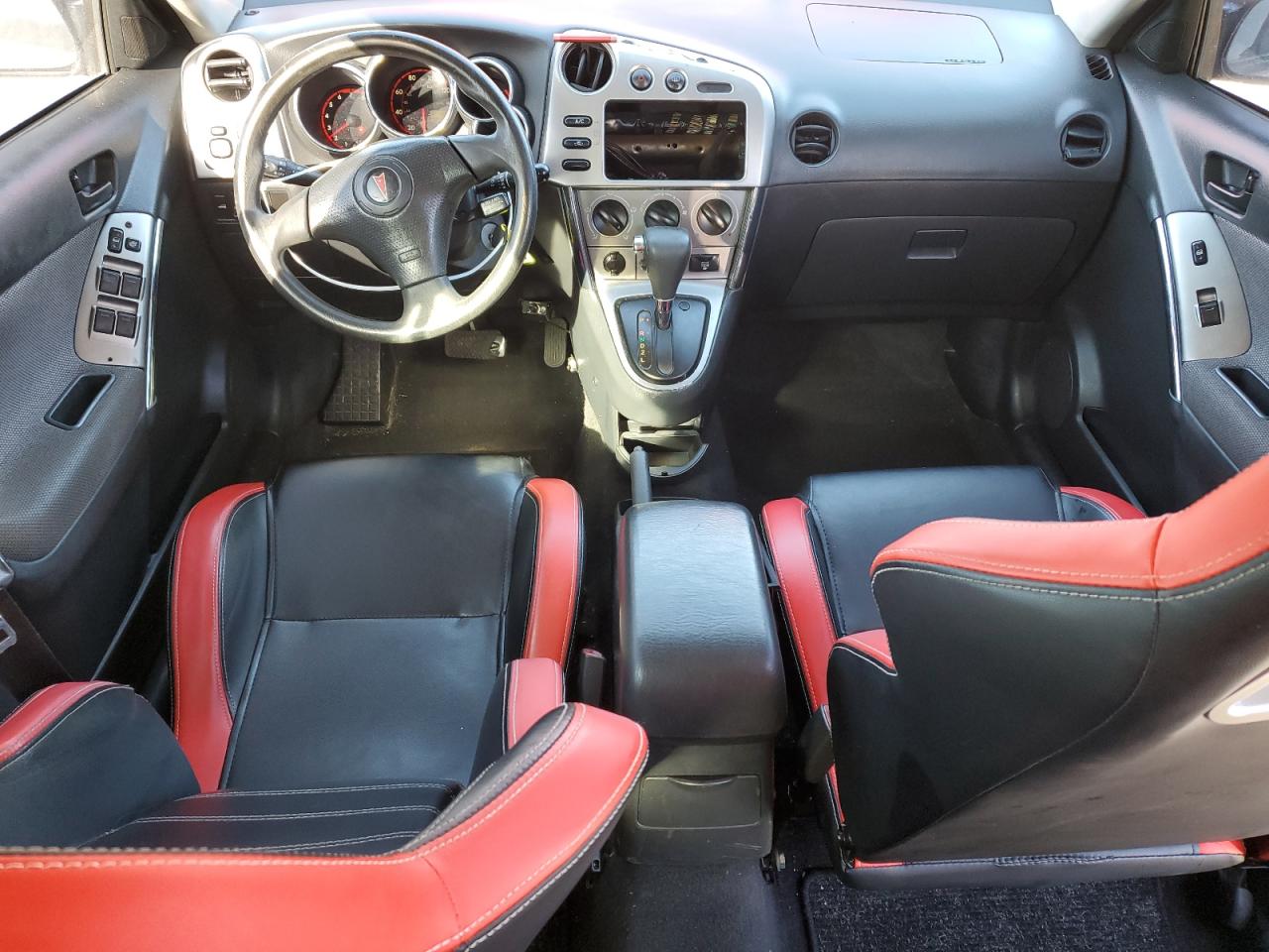 2004 Pontiac Vibe - Image 8