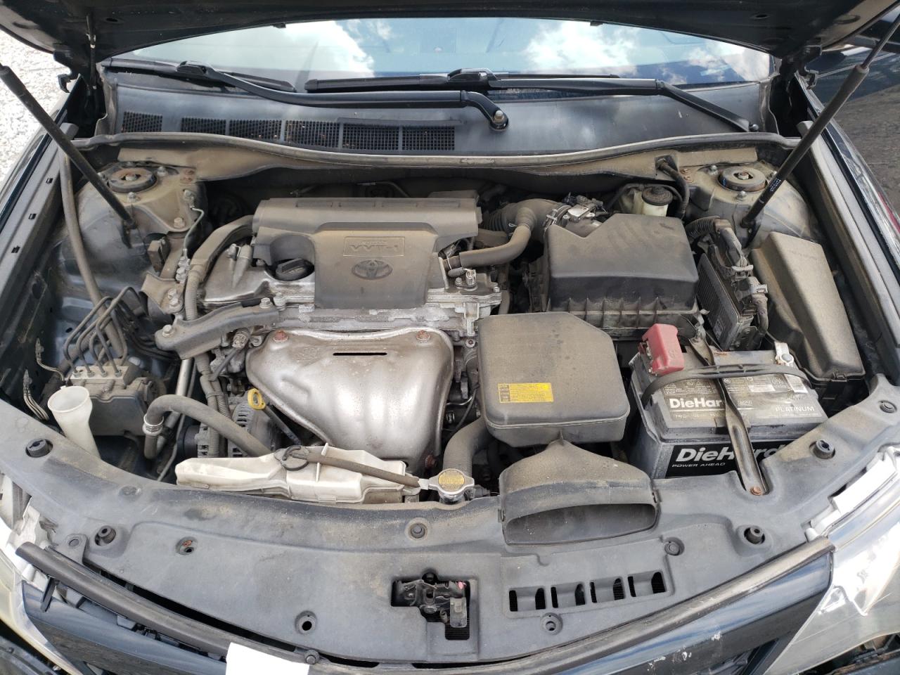 2014 Toyota Camry - Image 11