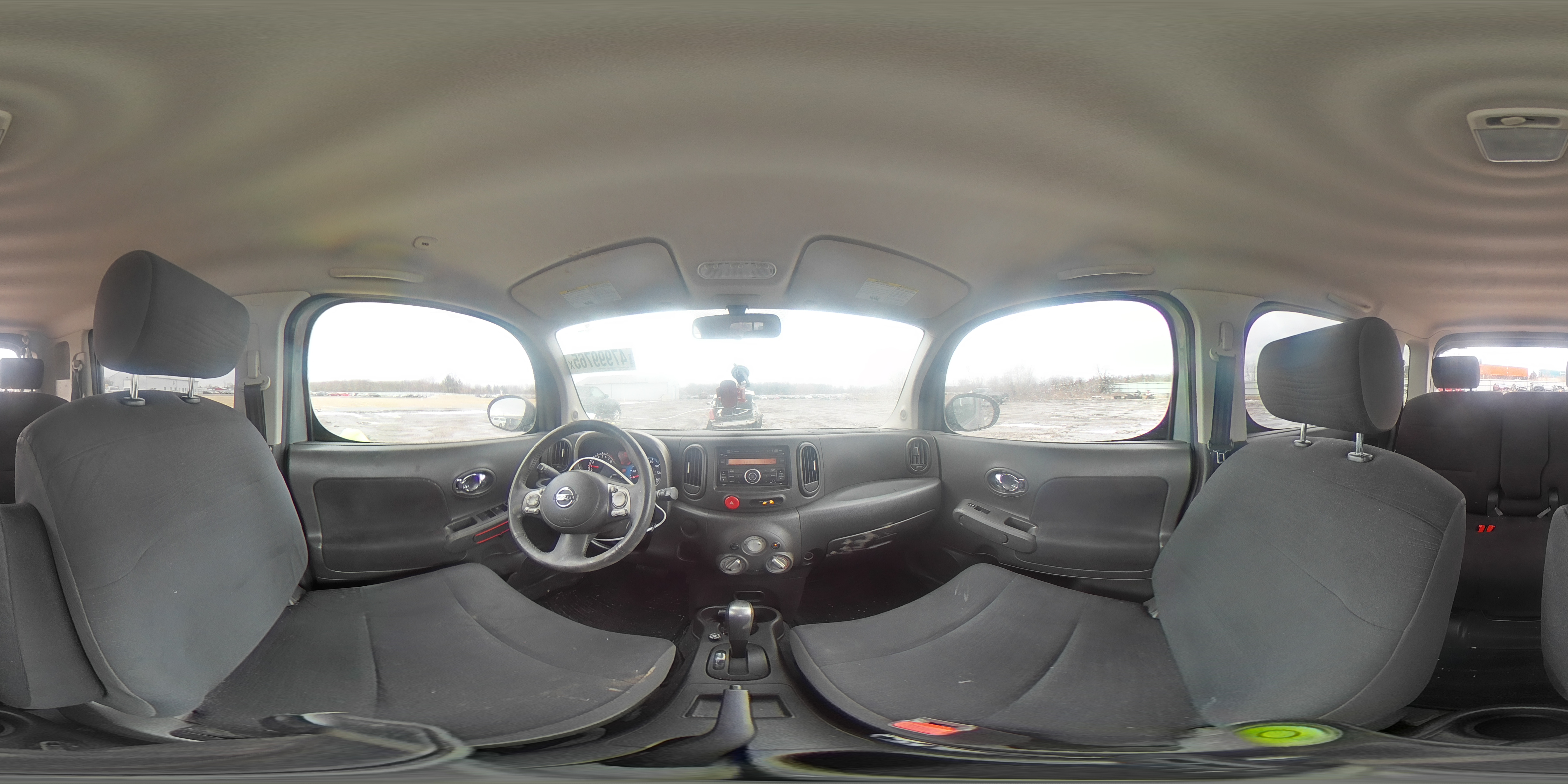 2010 Nissan Cube - Image 12