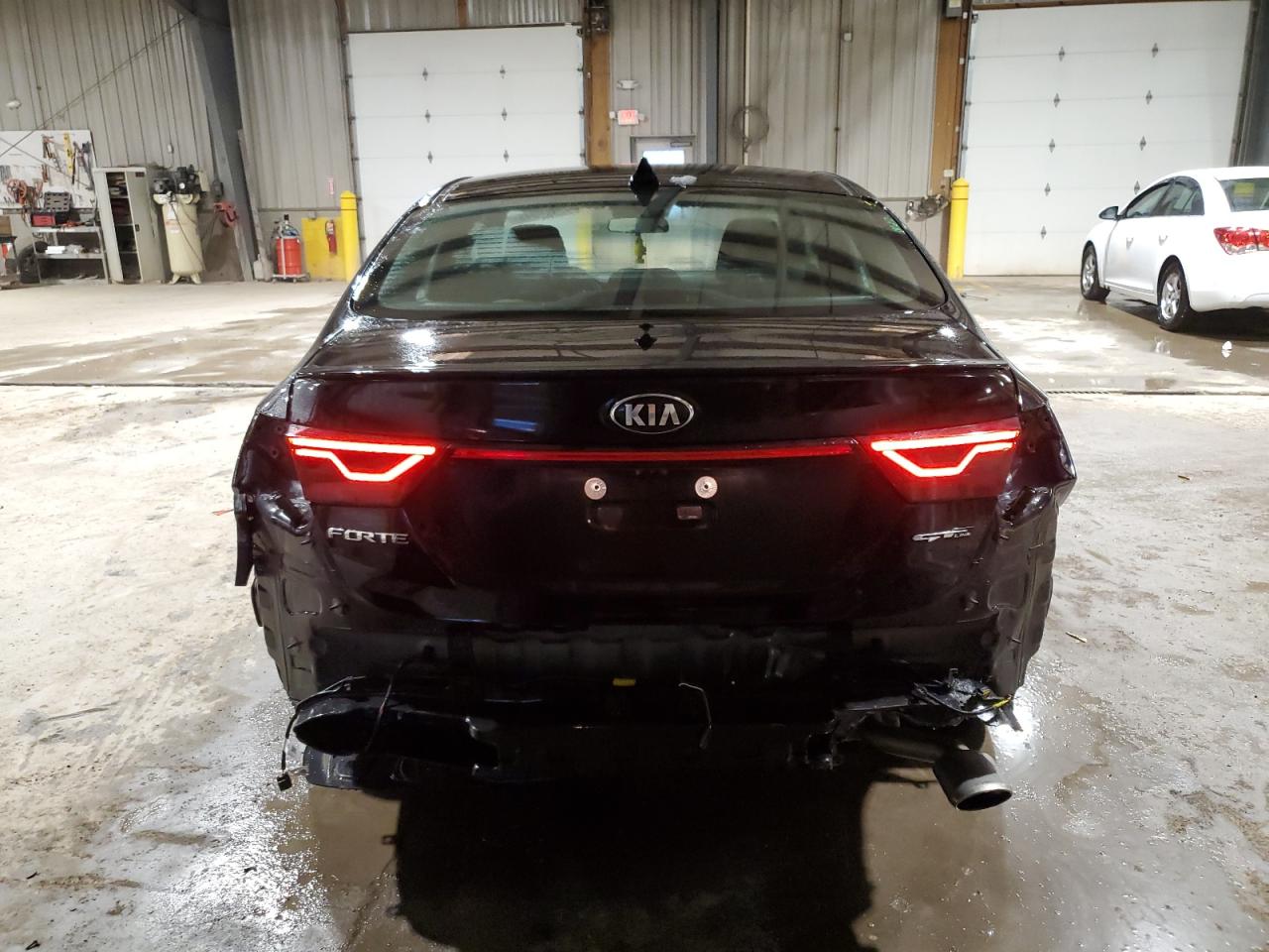 2020 Kia Forte - Image 6