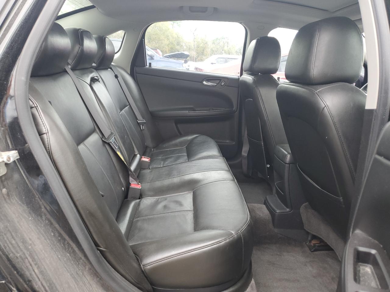 2007 Chevrolet Impala - Image 10