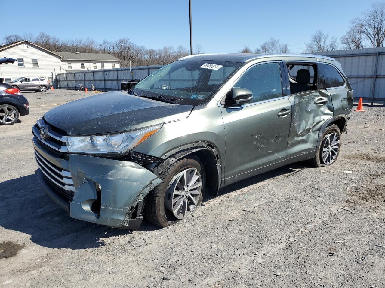 2019 Toyota Highlander - Image 1