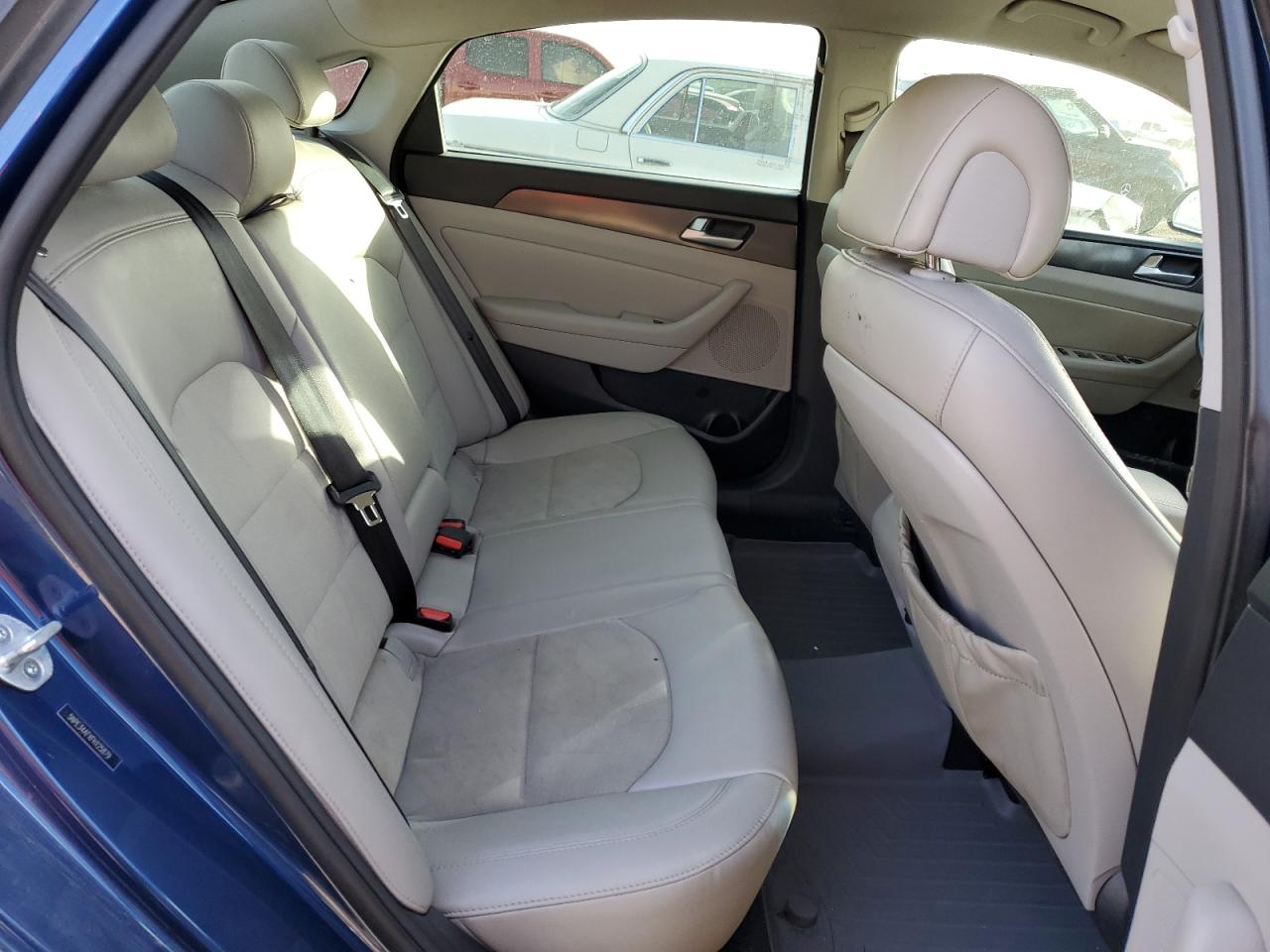2015 Hyundai Sonata - Image 10