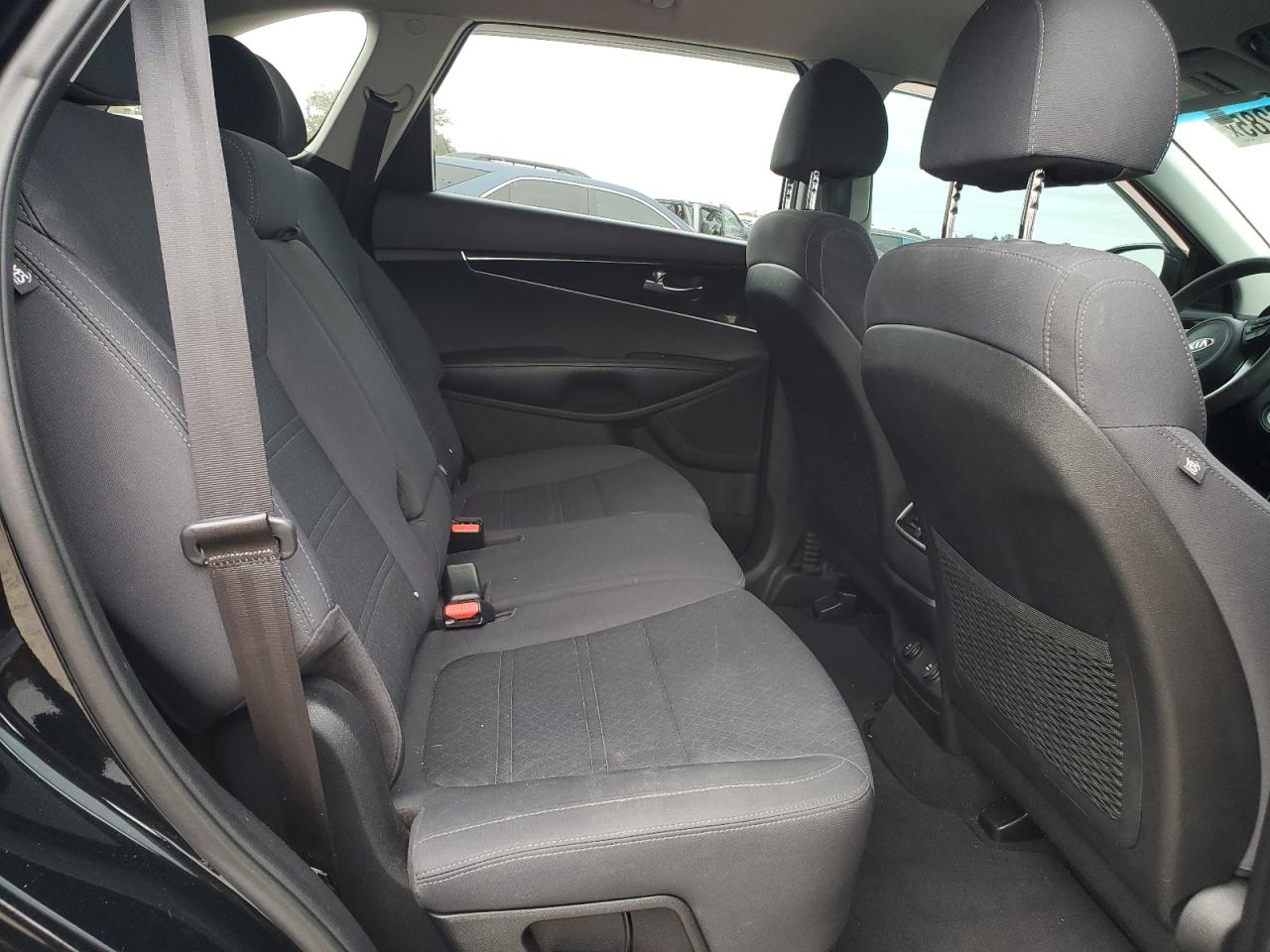 2018 Kia Sorento - Image 11