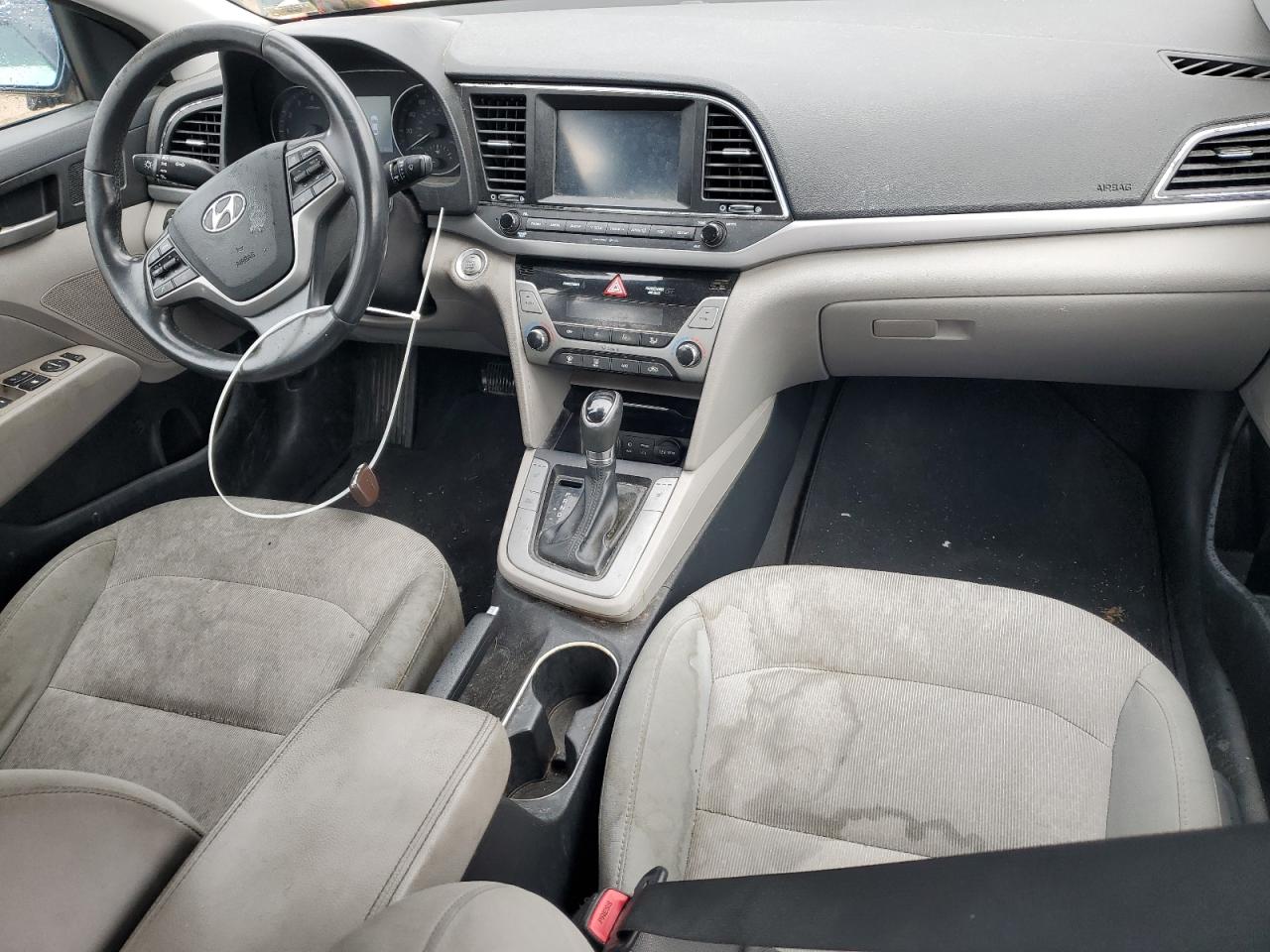 2017 Hyundai Elantra - Image 8