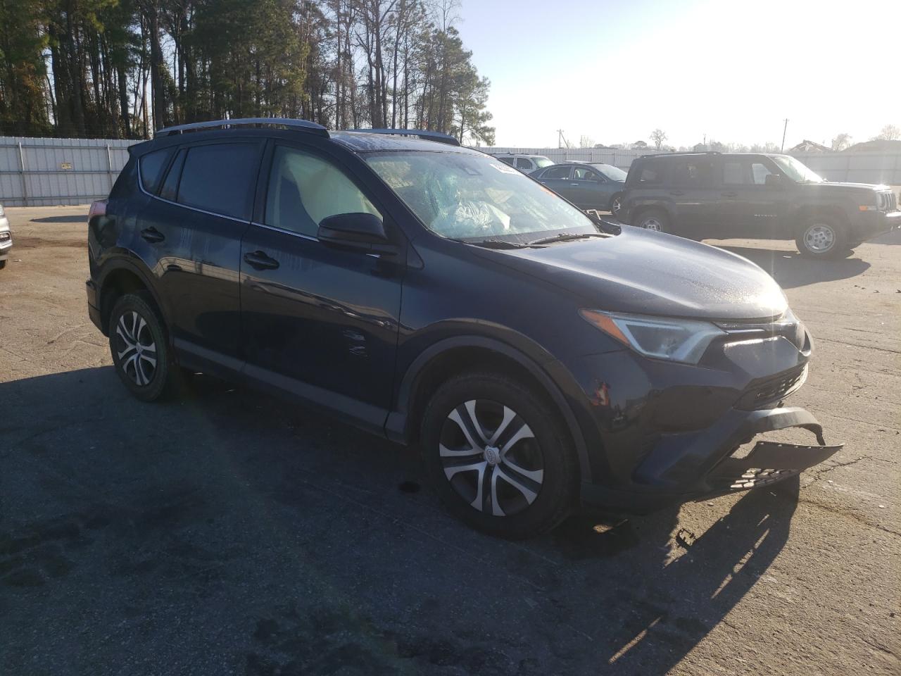 2018 Toyota RAV 4 - Image 4