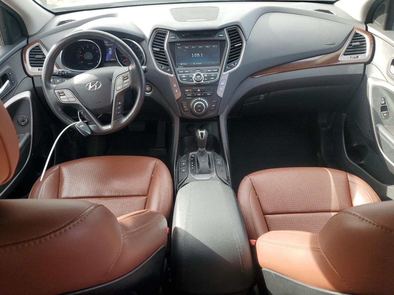 2015 Hyundai Santa Fe - Image 8