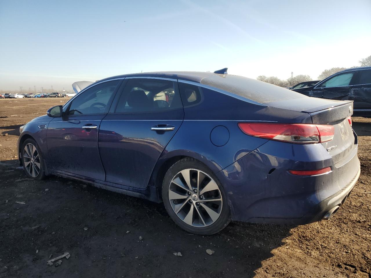 2019 Kia Optima - Image 2
