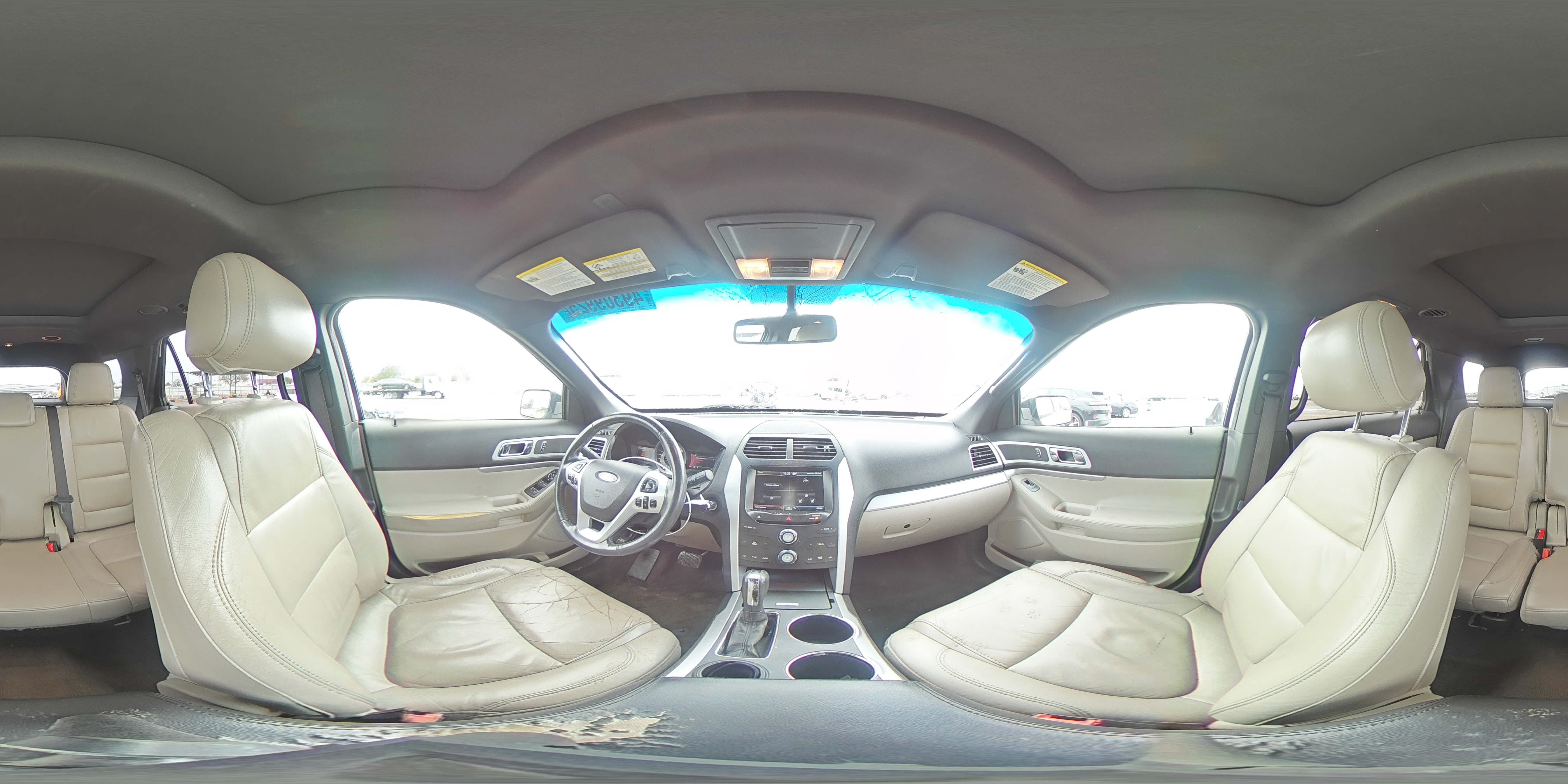 2014 Ford Explorer - Image 14