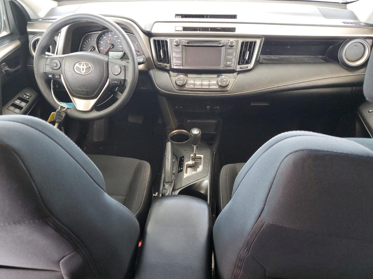 2015 Toyota RAV 4 - Image 8