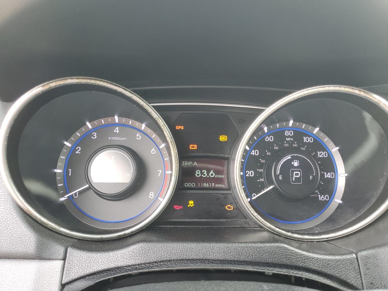 2011 Hyundai Sonata - Image 9