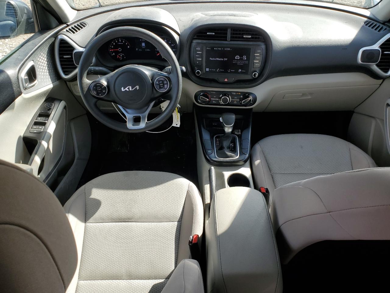 2022 Kia Soul - Image 8