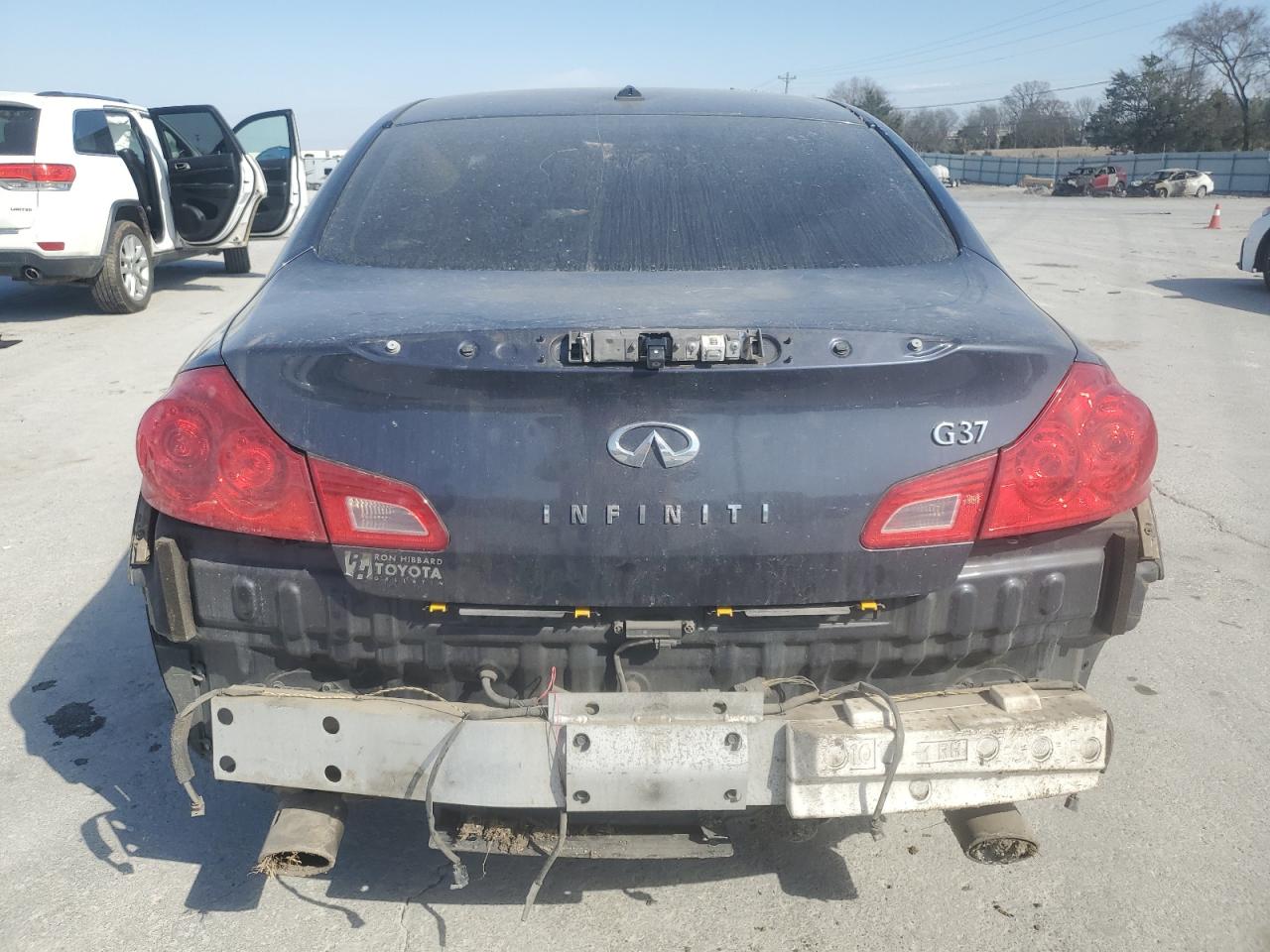 2011 Infiniti G - Image 6