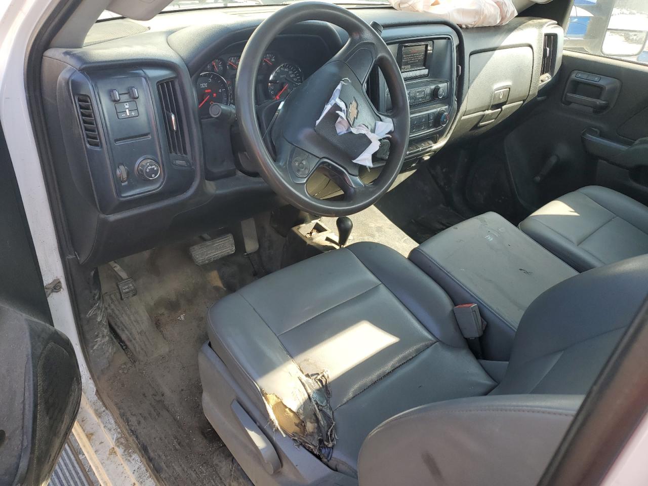 2015 Chevrolet Silverado - Image 8