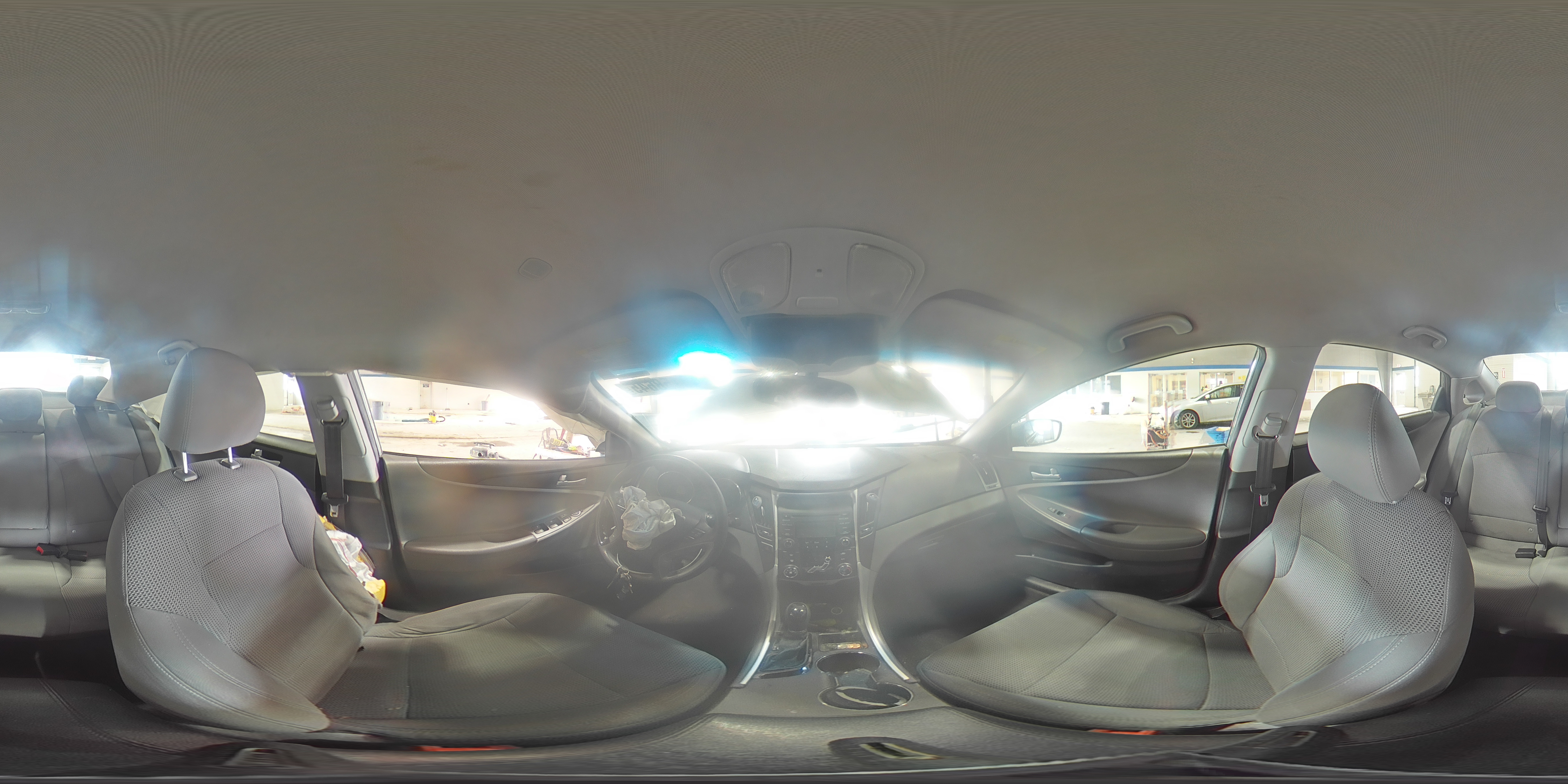 2013 Hyundai Sonata - Image 13