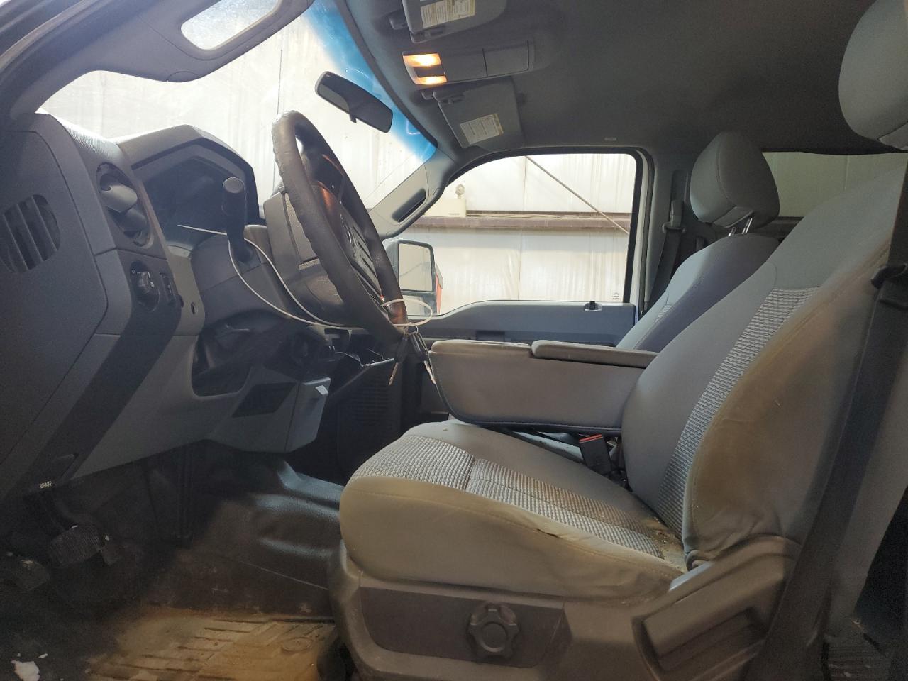 2013 Ford F250 - Image 7