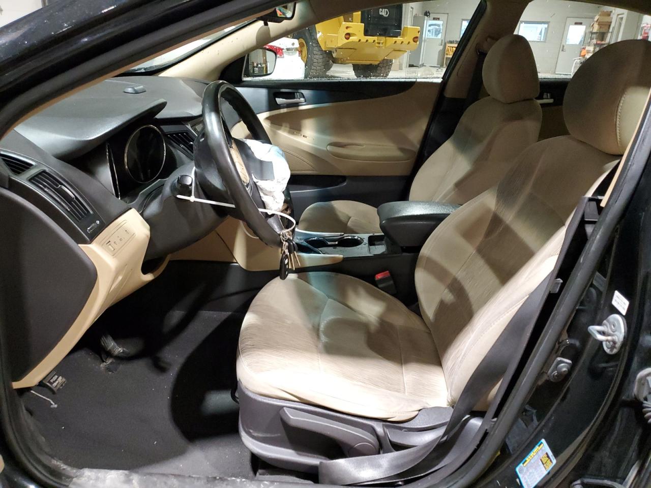 2012 Hyundai Sonata - Image 7