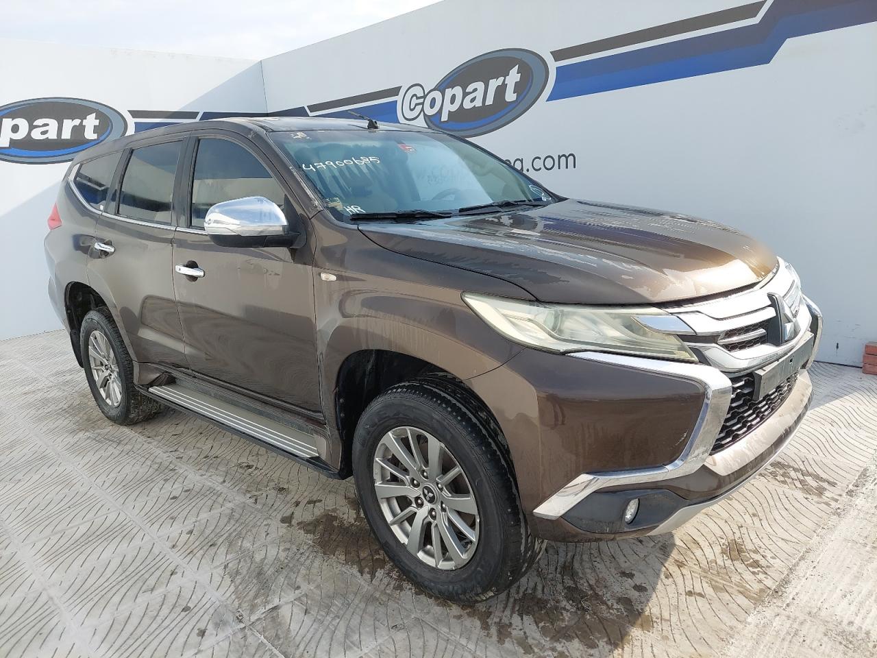 MMEMC21X1HH018324 - 2017 Mitsubishi Montero - #47900685