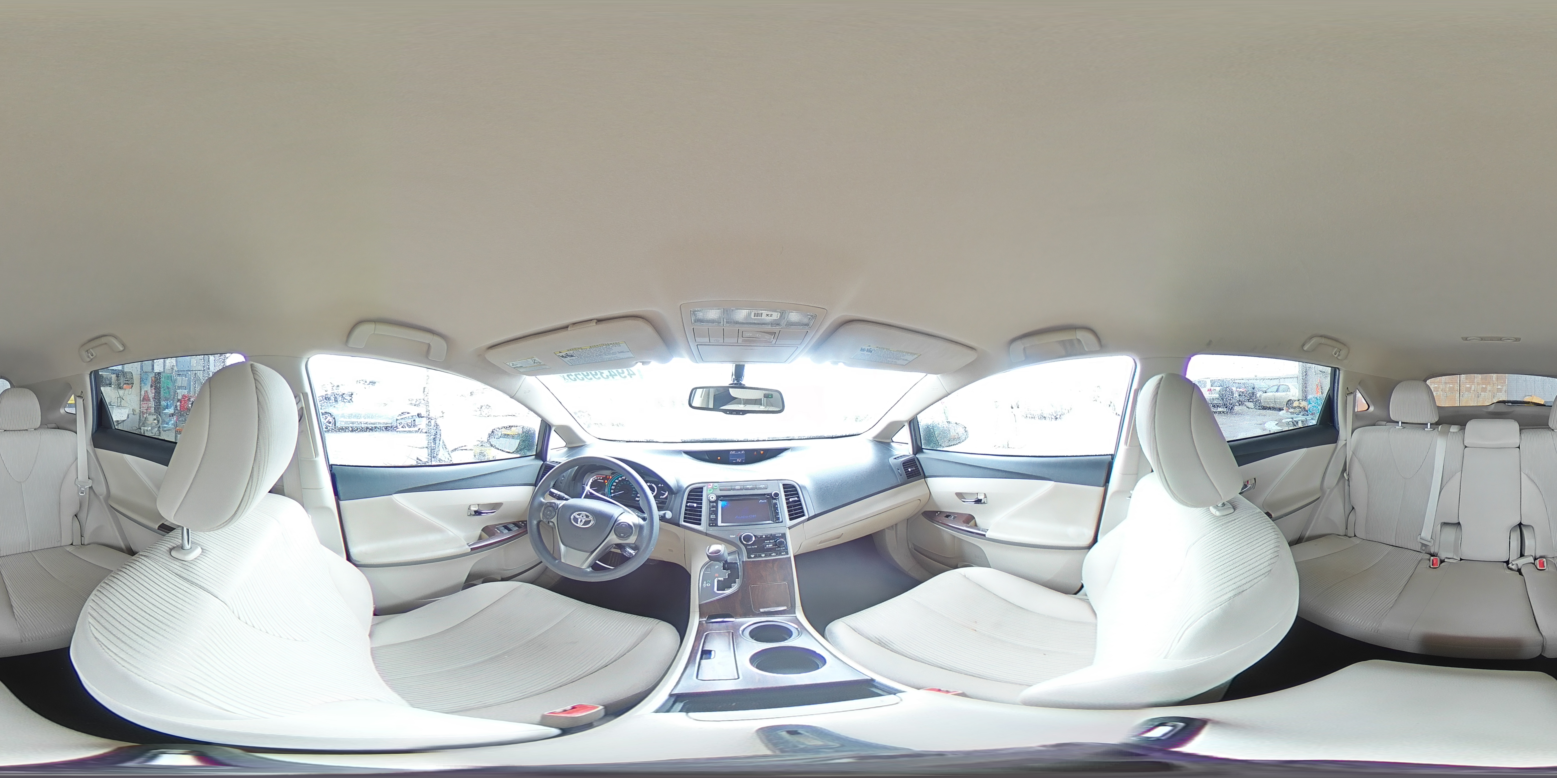 2013 Toyota Venza - Image 14