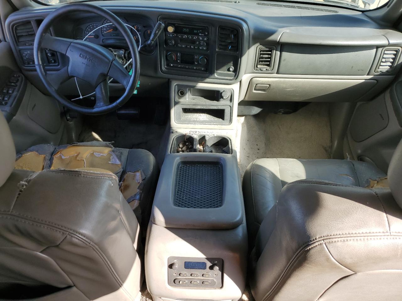 2003 GMC Yukon - Image 8