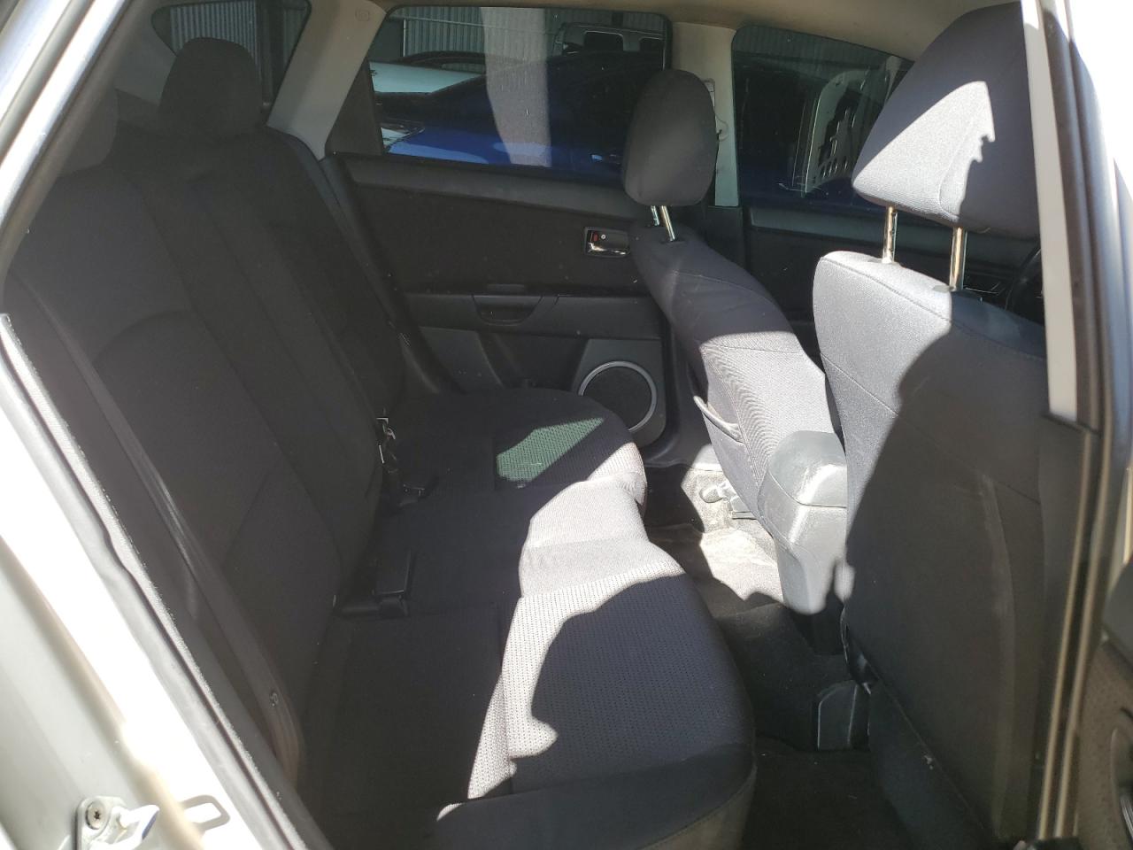 2009 Mazda 3 - Image 10