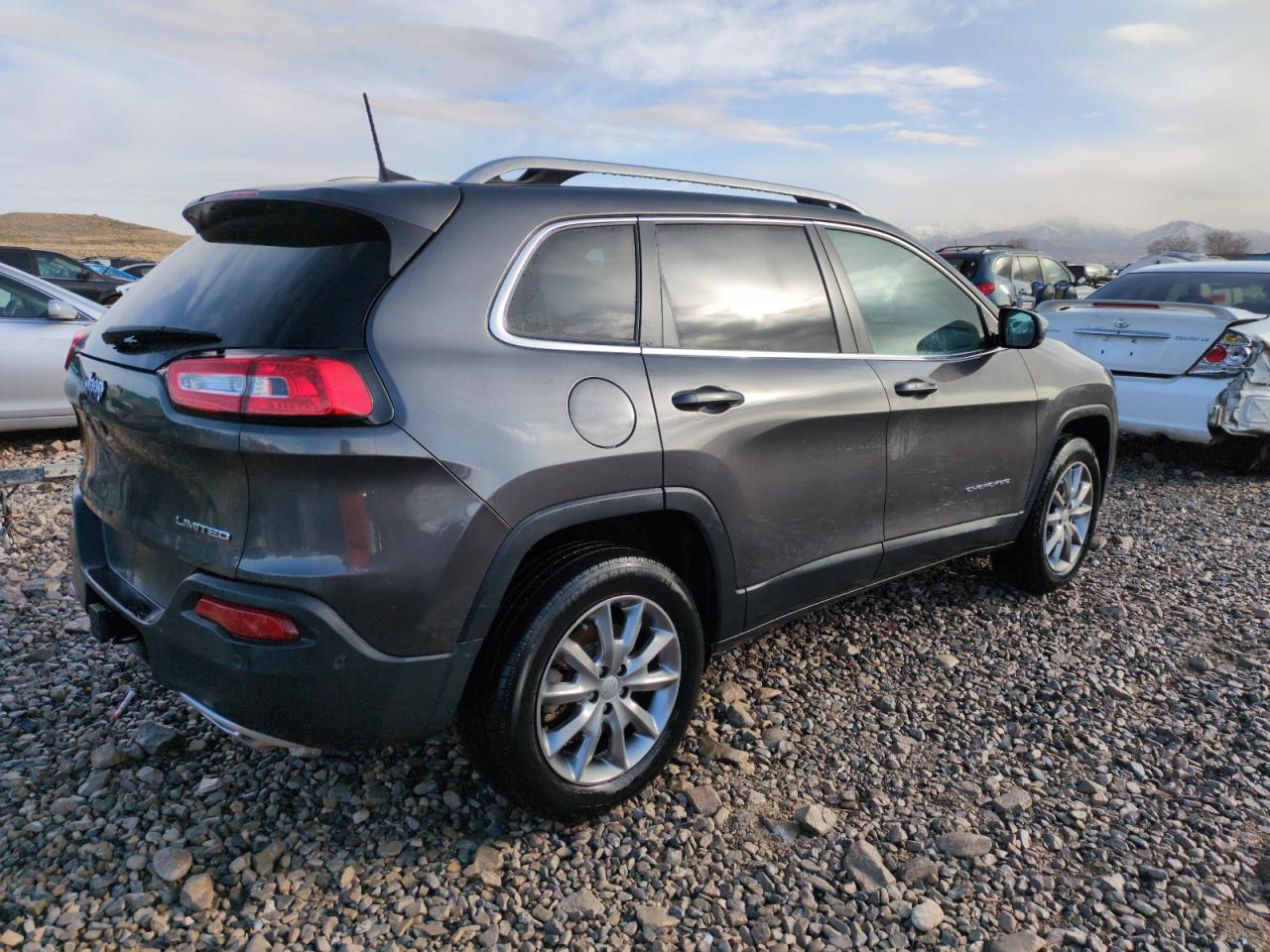 2018 Jeep Grand Cherokee - Image 3