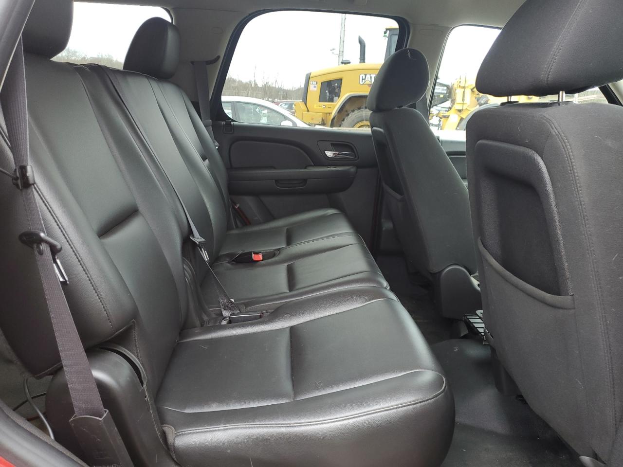 2011 Chevrolet Tahoe - Image 11
