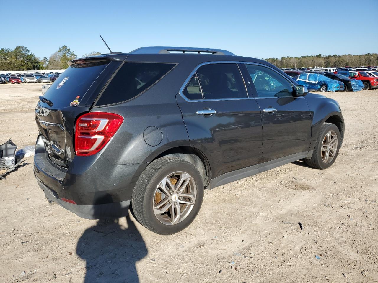 2017 Chevrolet Equinox - Image 3