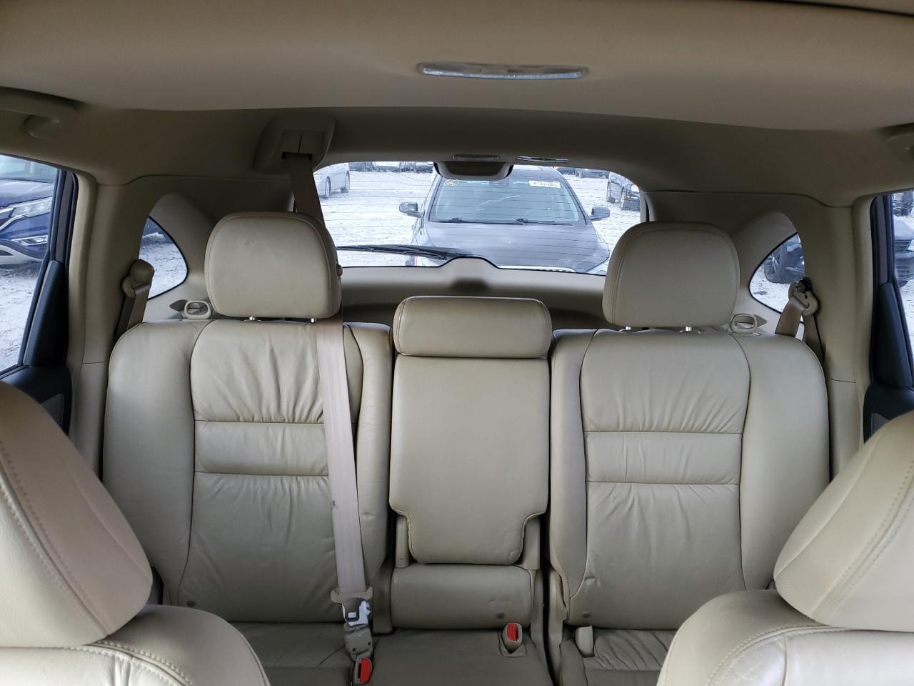 2011 Honda CR-V - Image 10