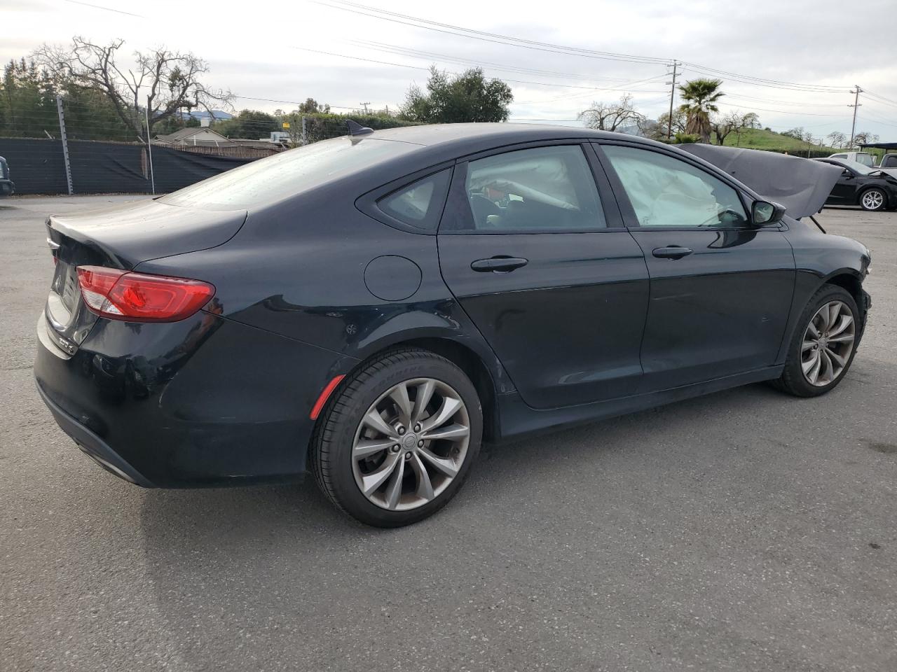 2015 Chrysler 200 - Image 3
