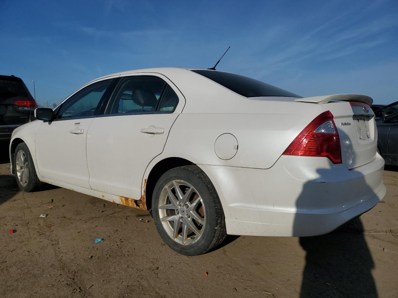 2011 Ford Fusion - Image 2