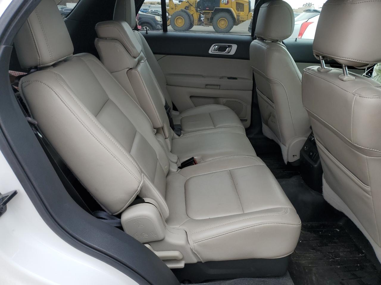 2011 Ford Explorer - Image 11