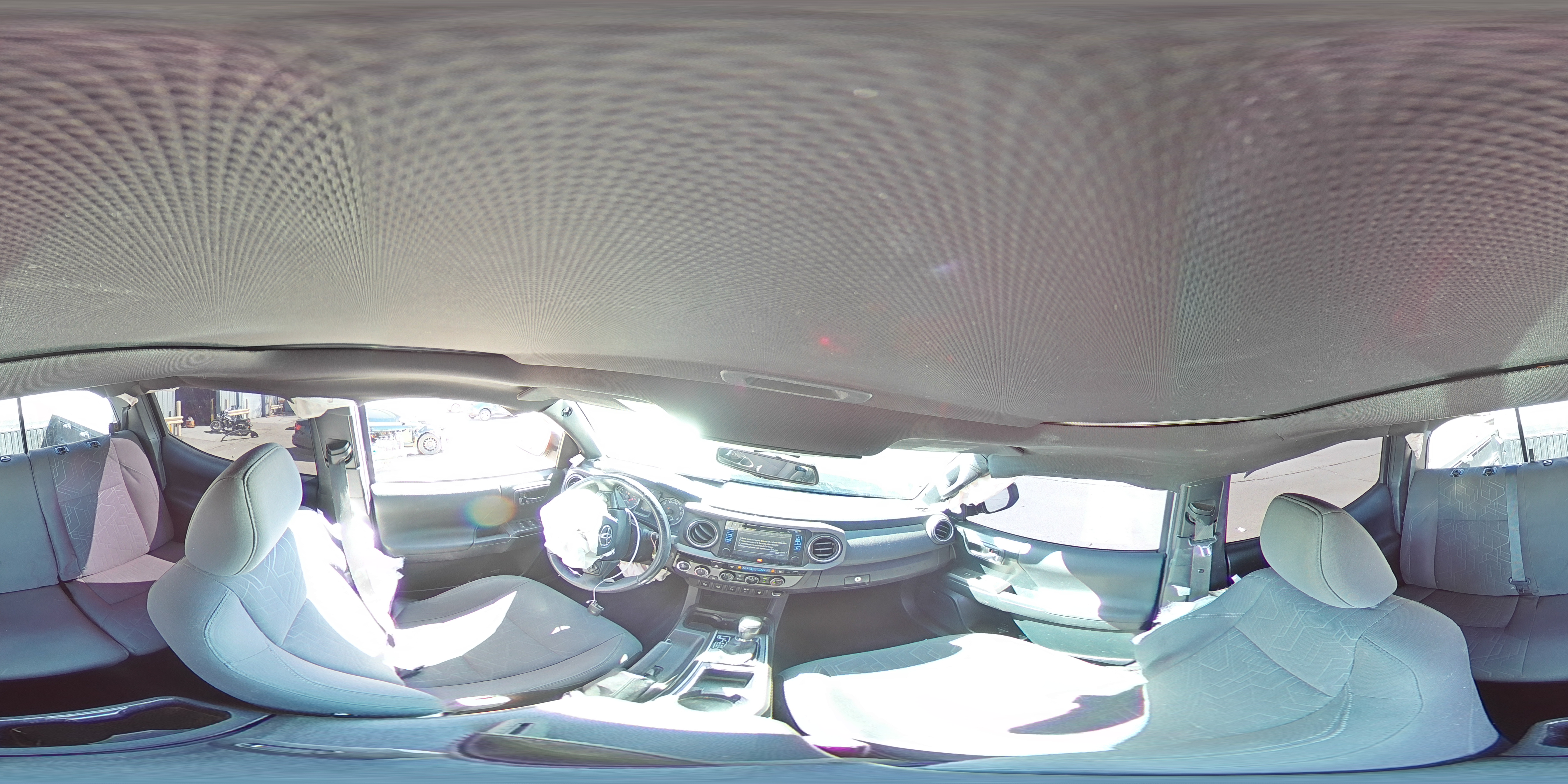 2017 Toyota Tacoma - Image 13
