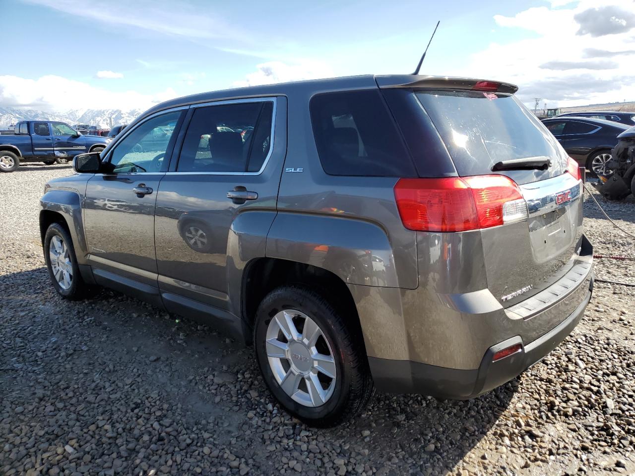 2011 GMC Terrain - Image 2