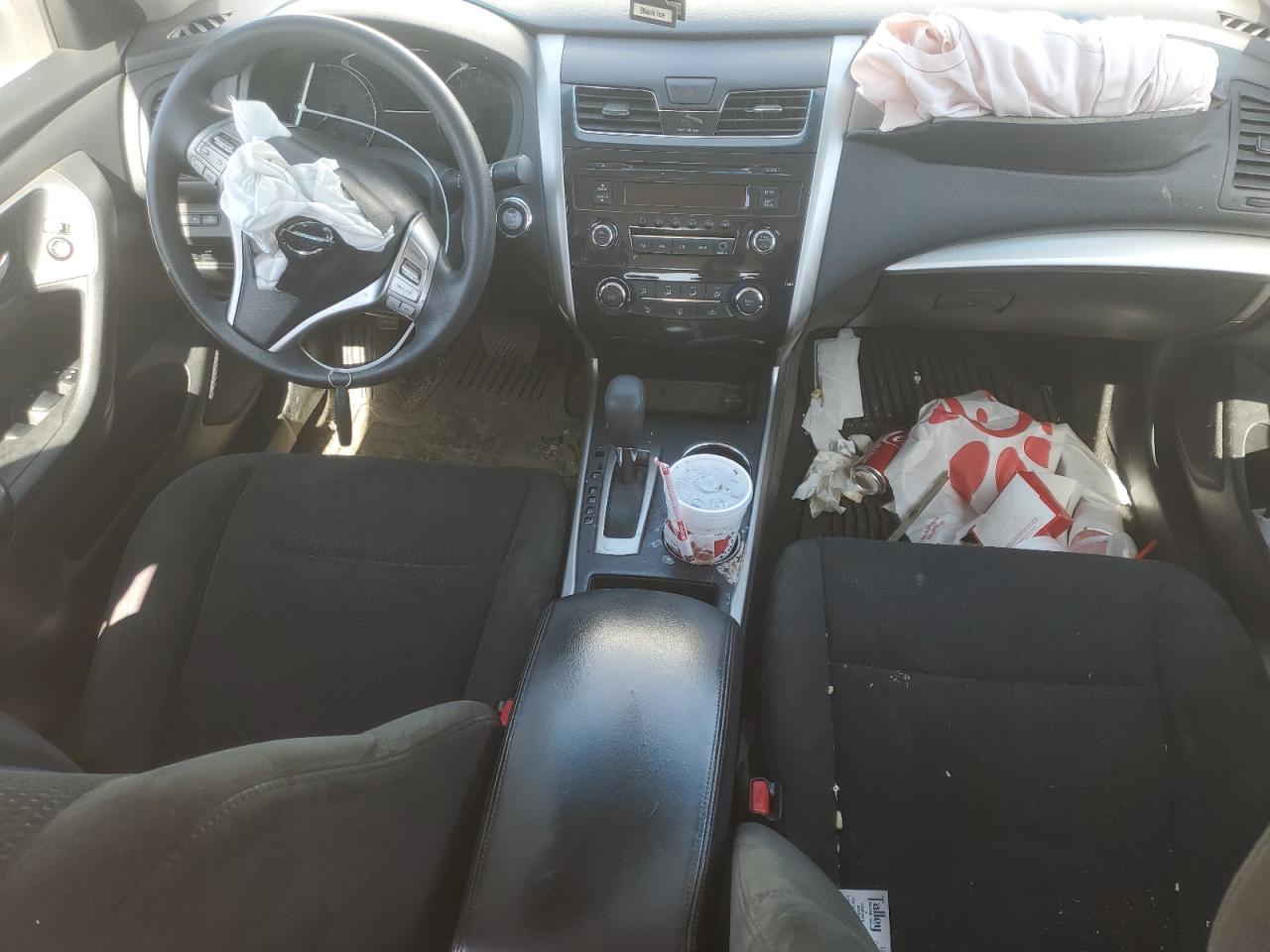 2015 Nissan Altima - Image 8