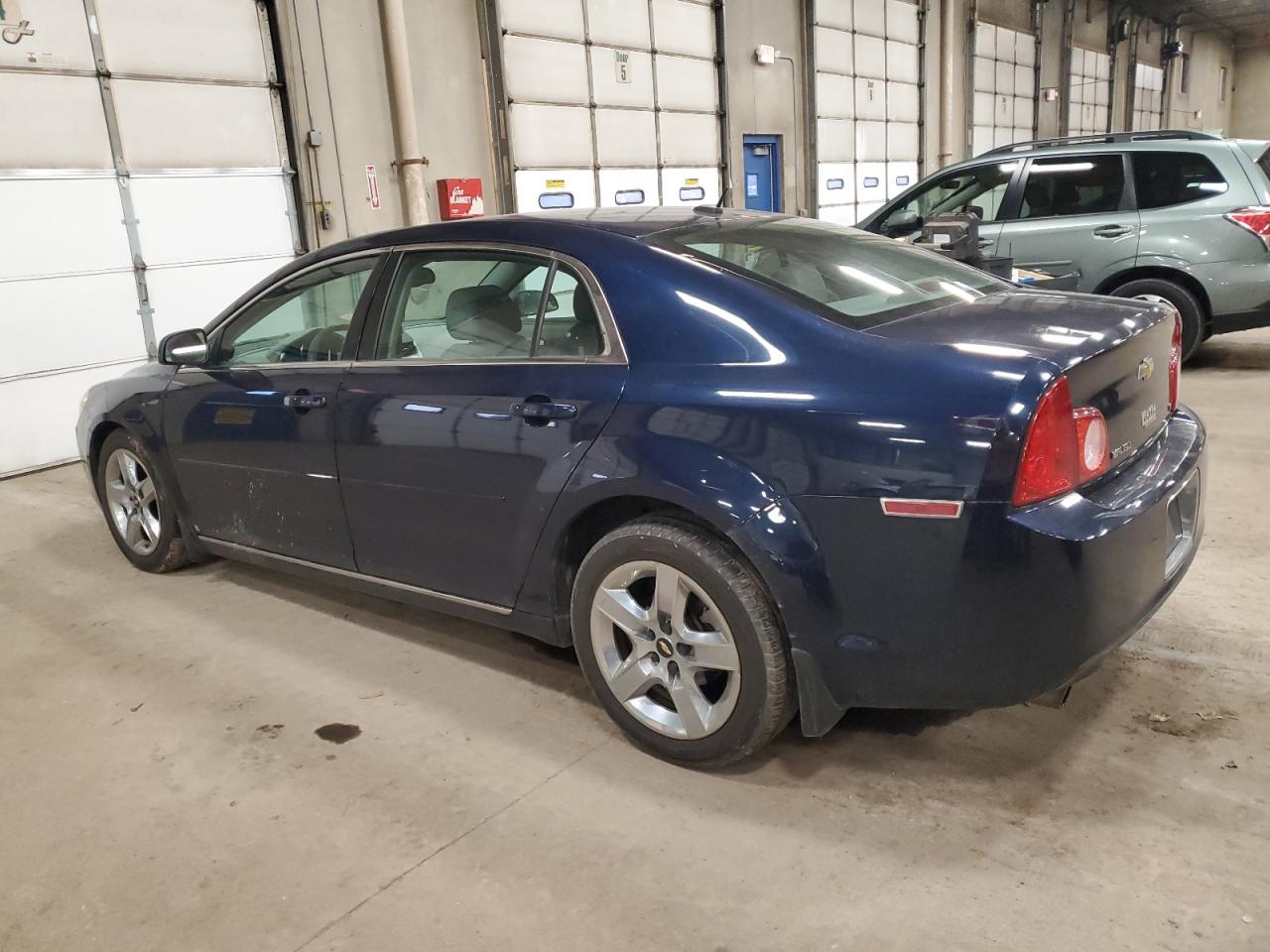 2009 Chevrolet Malibu - Image 2