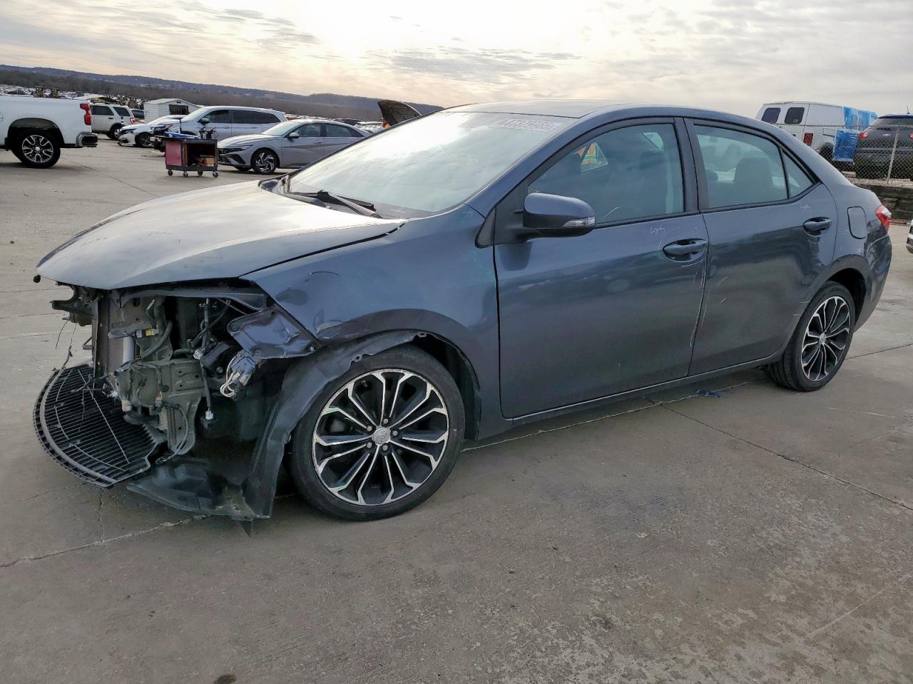 2016 Toyota Corolla L for Sale in Grand Prairie, TX - Front End