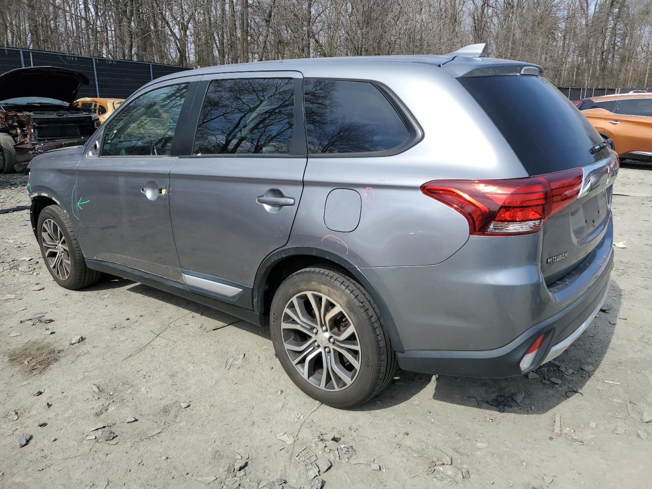 2018 Mitsubishi Outlander - Image 2