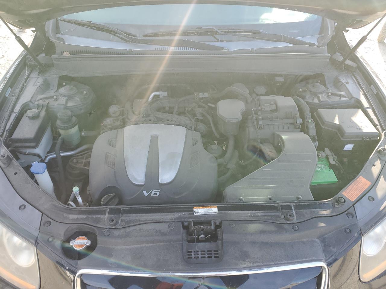 2011 Hyundai Santa Fe - Image 12