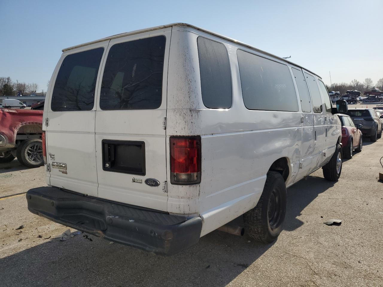 2013 Ford Econoline - Image 3