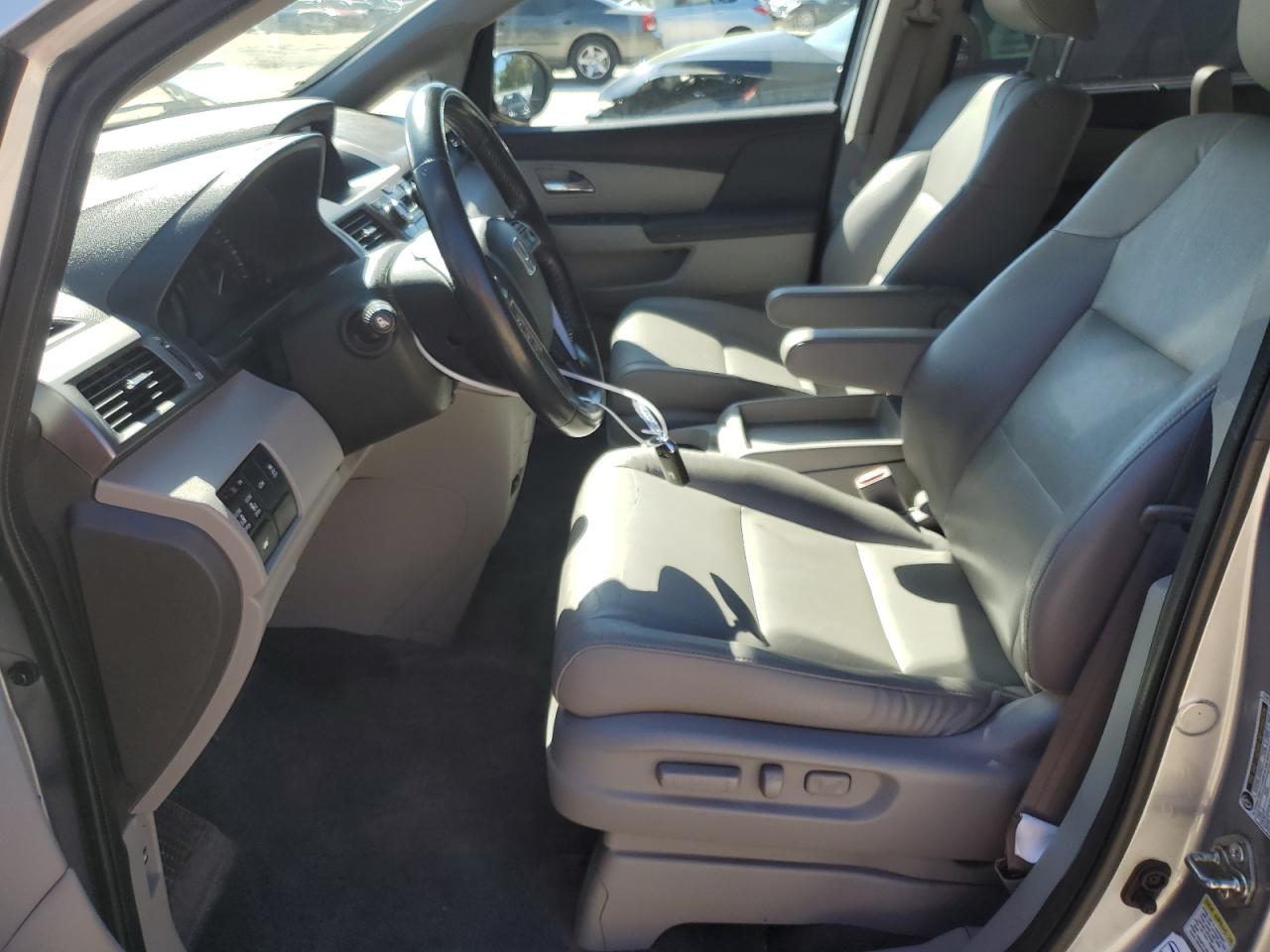 2016 Honda Odyssey - Image 7