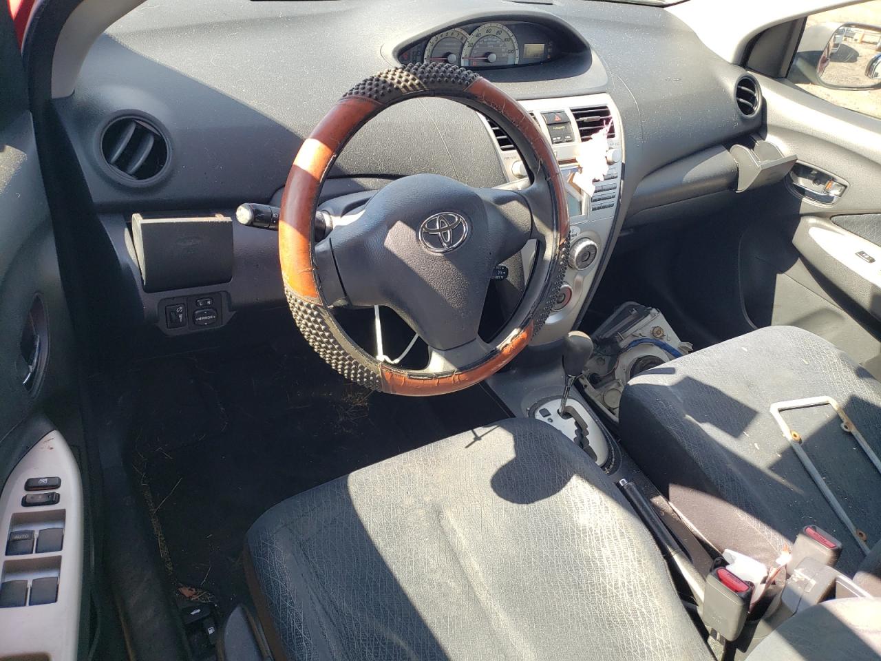 2007 Toyota Yaris - Image 8