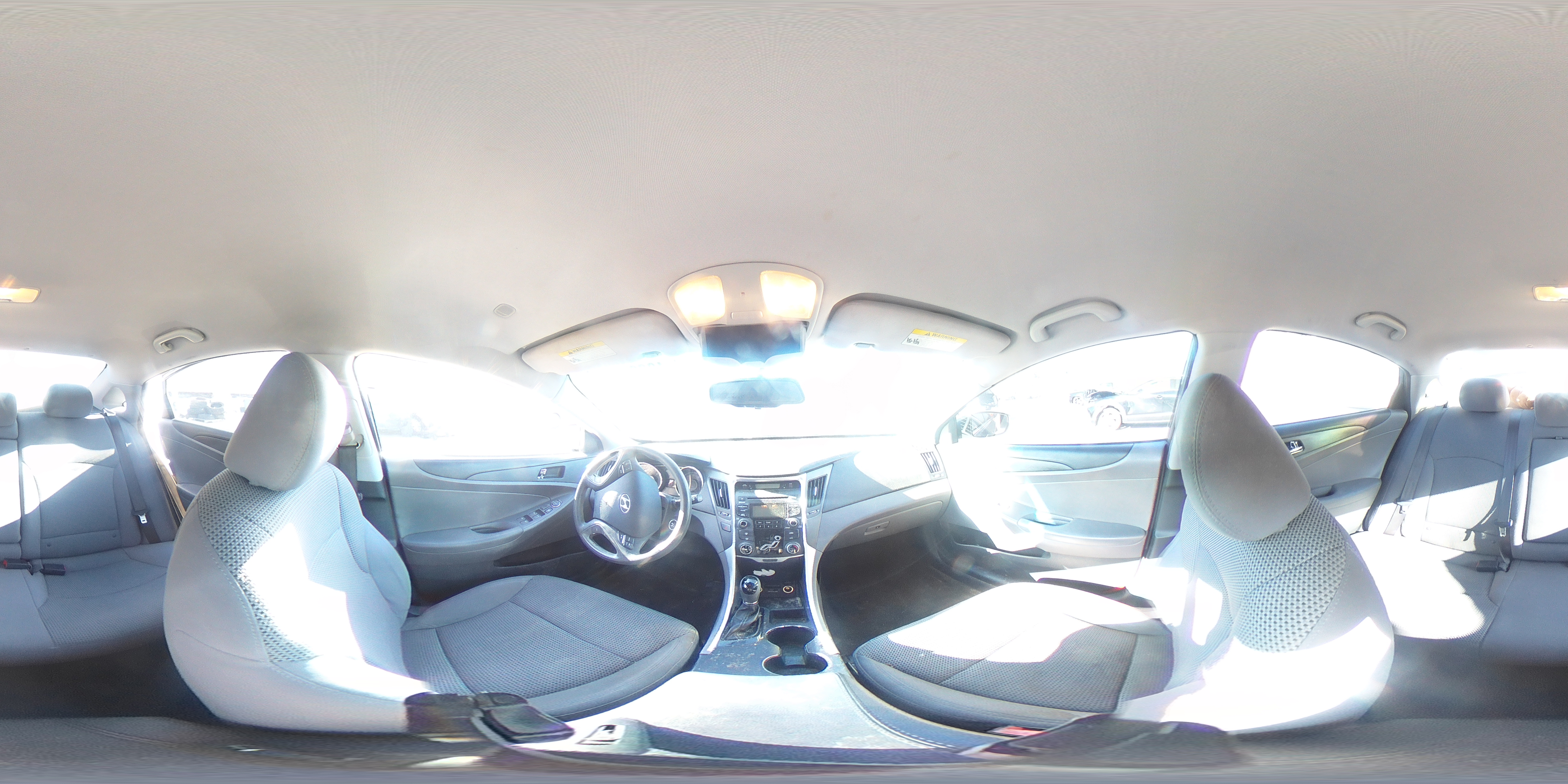 2012 Hyundai Sonata - Image 13