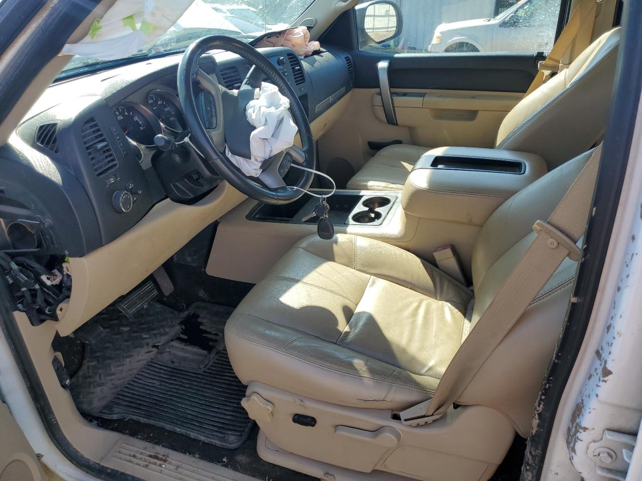 2011 Chevrolet Silverado - Image 7