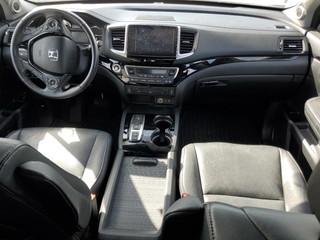 2017 Honda Pilot - Image 8