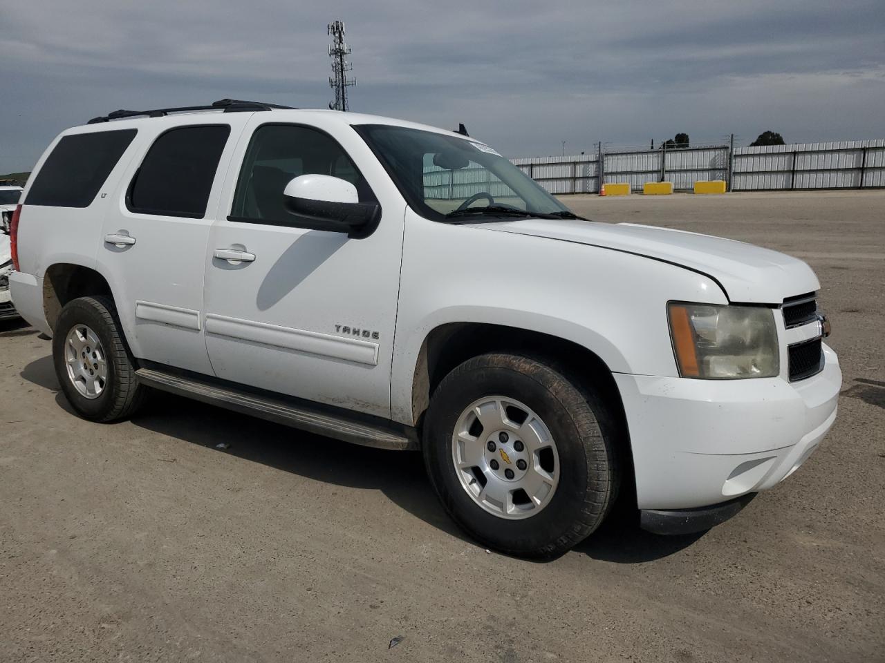 2010 Chevrolet Tahoe - Image 4