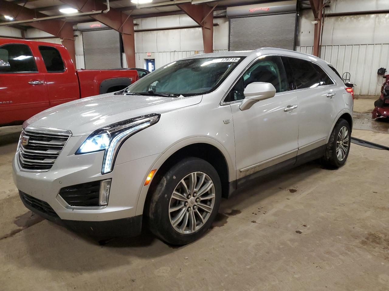 2017 Cadillac Xt5 Luxury na sprzedaż w Lansing, MI - All Over