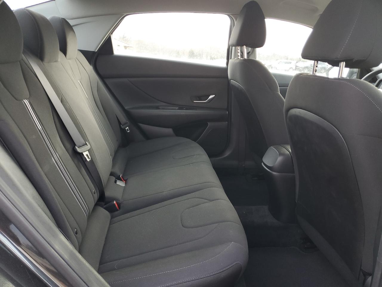 2021 Hyundai Elantra - Image 10