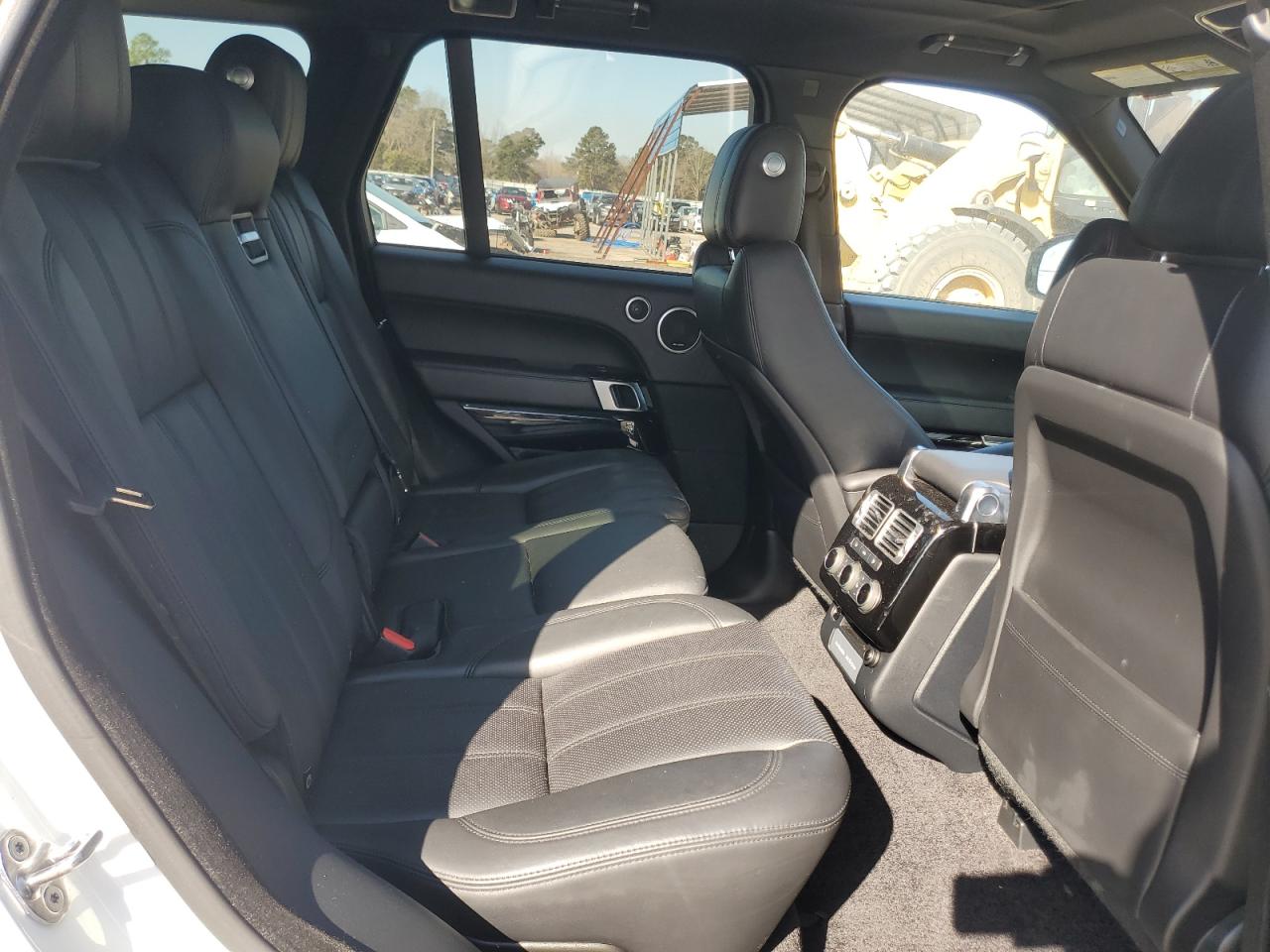 2017 Land Rover Range Rover - Image 11